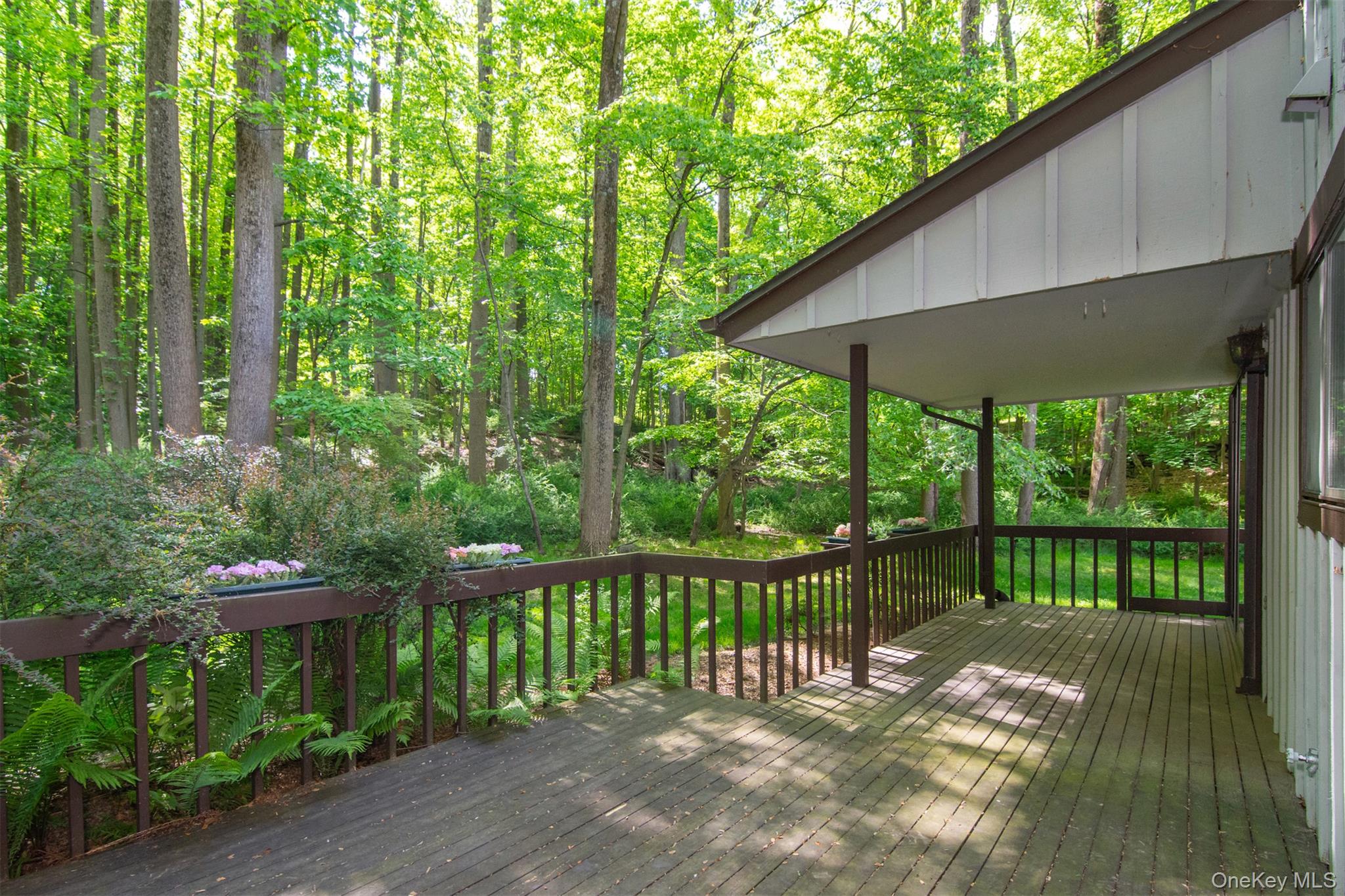 400 Birch Lane 400