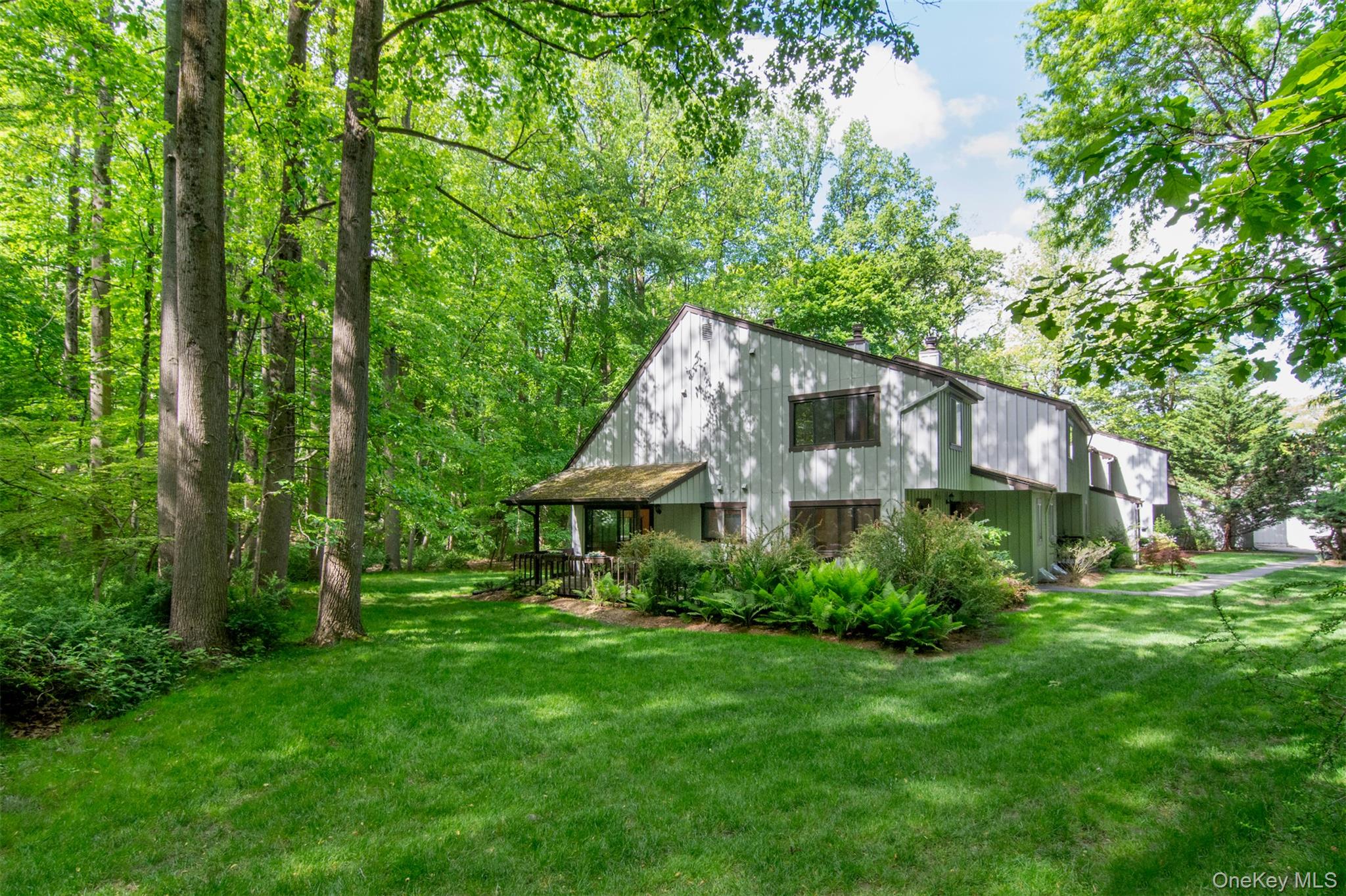 400 Birch Lane 400