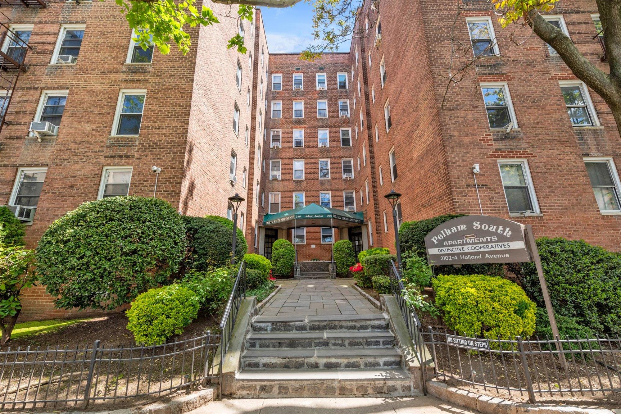 Holland Avenue 3E, Bronx, New York - 1 Bedrooms  
1 Bathrooms  
3 Rooms - 