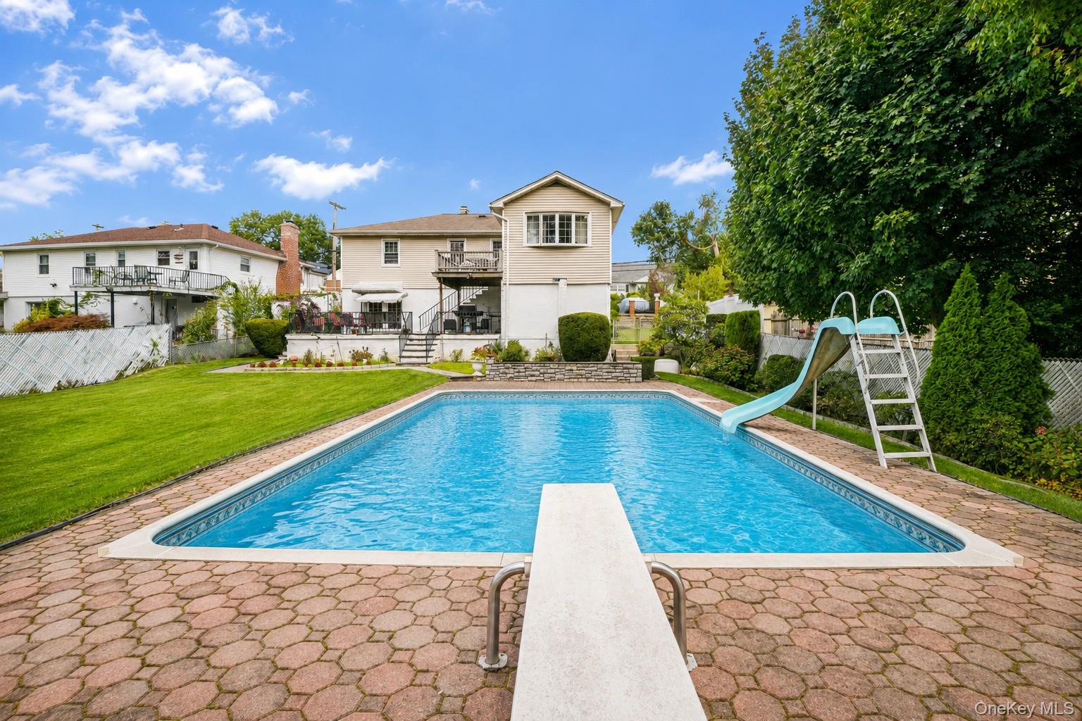 181 Roundhill Drive