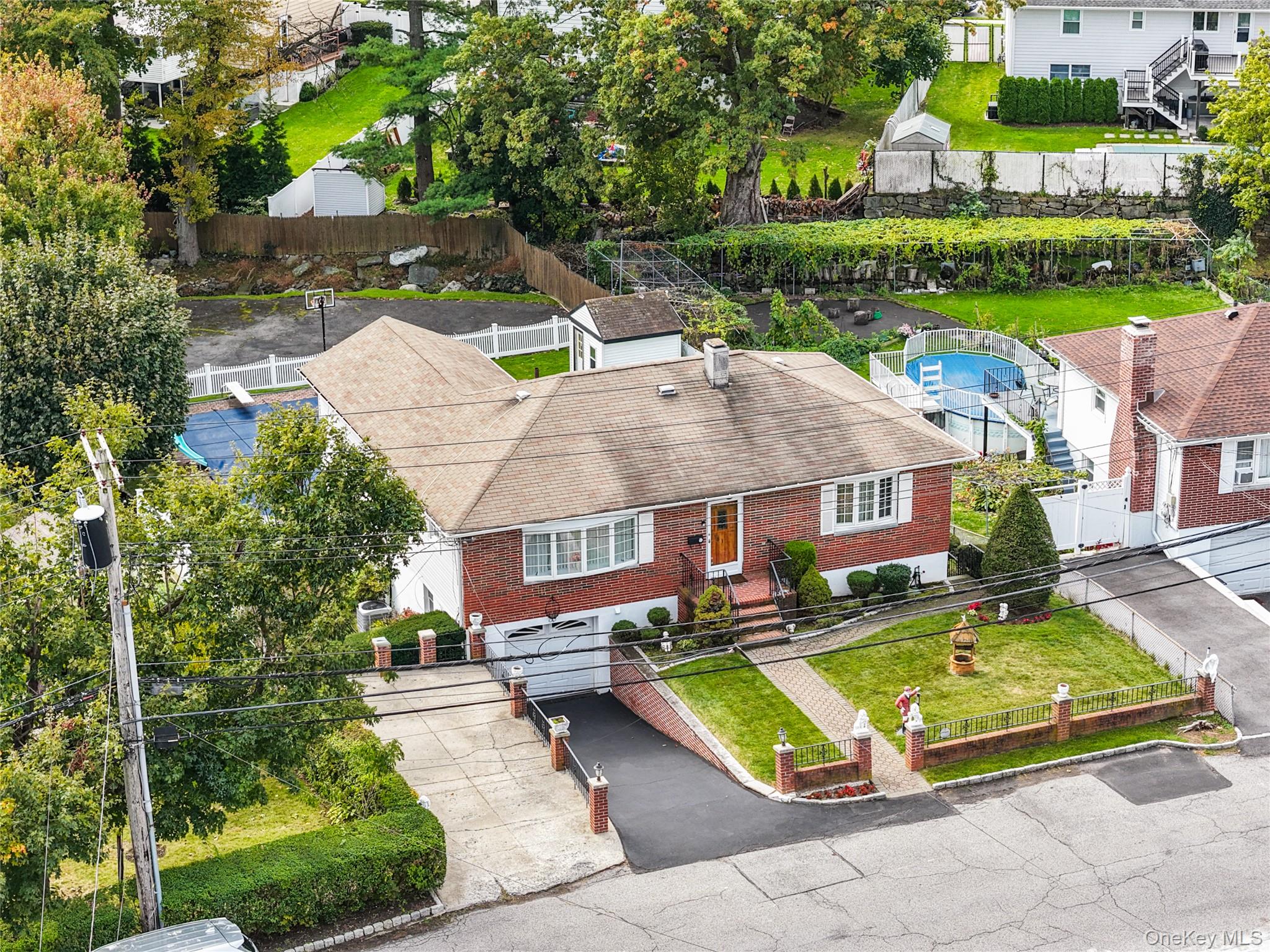 181 Roundhill Drive