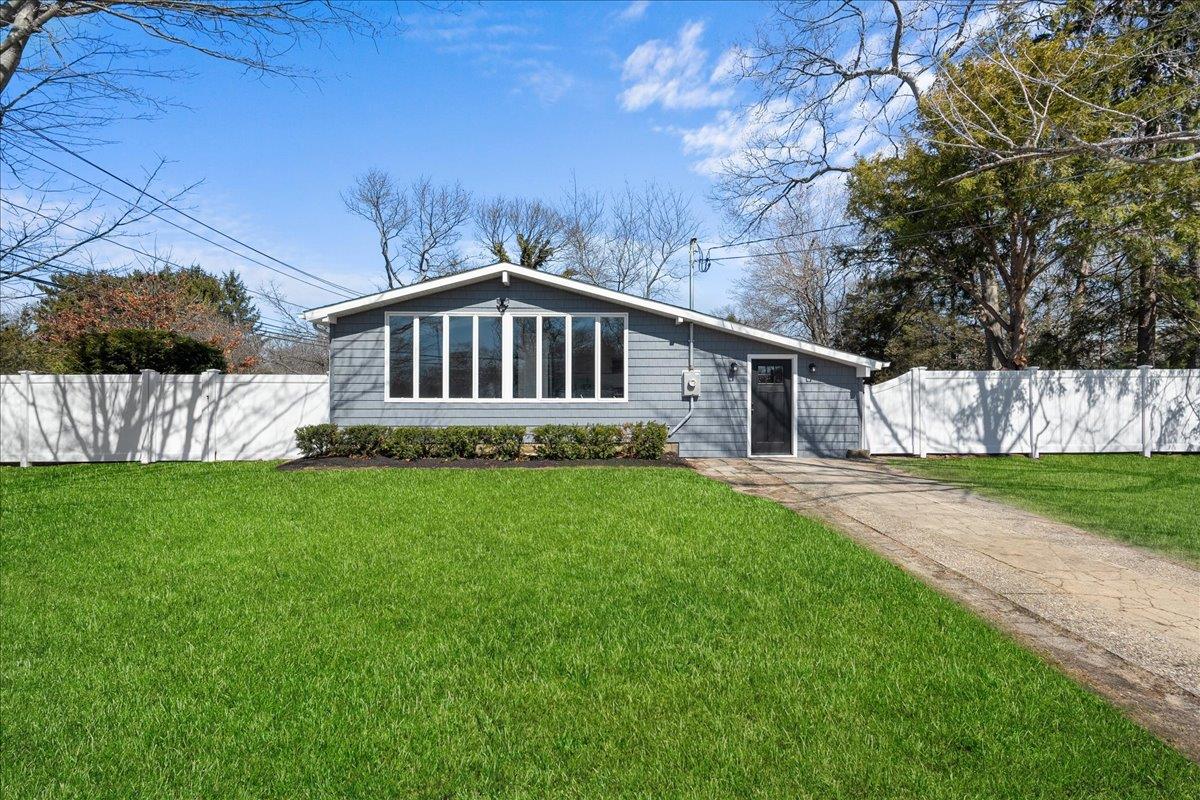 1 Cougar Court, Holtsville, New York image 33