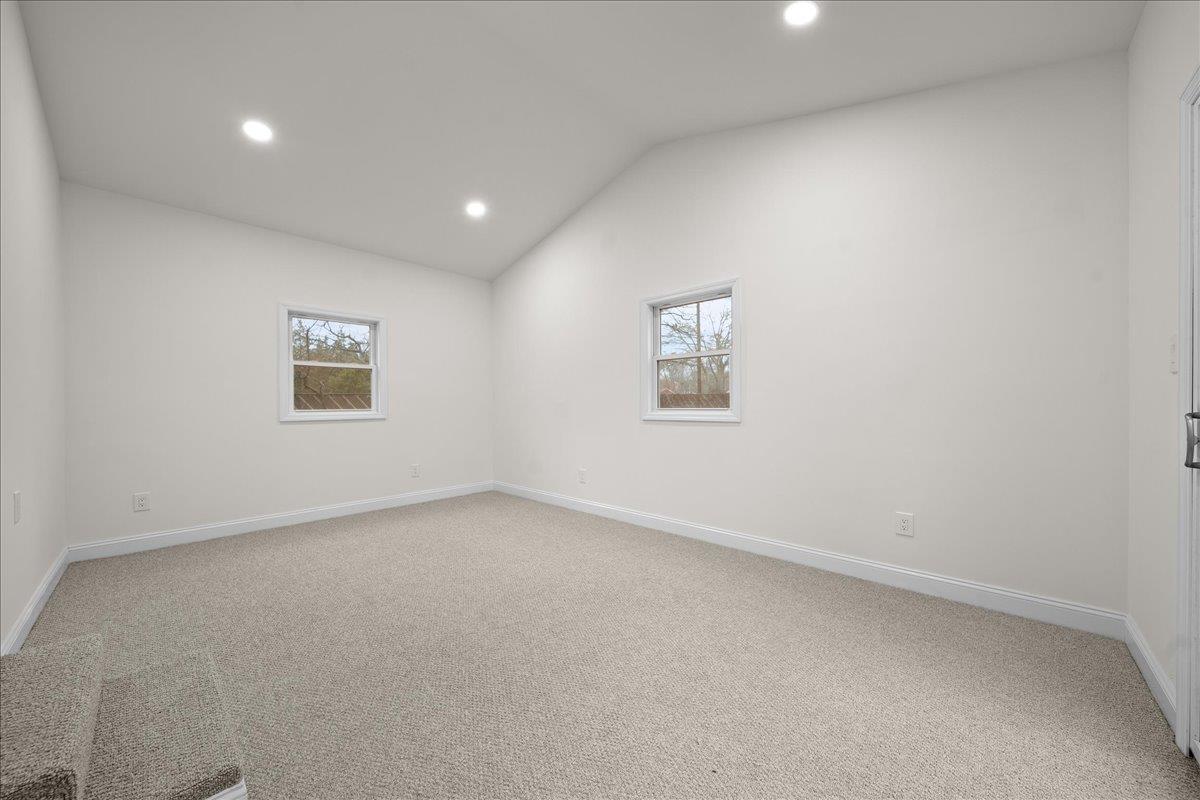 1 Cougar Court, Holtsville, New York image 29