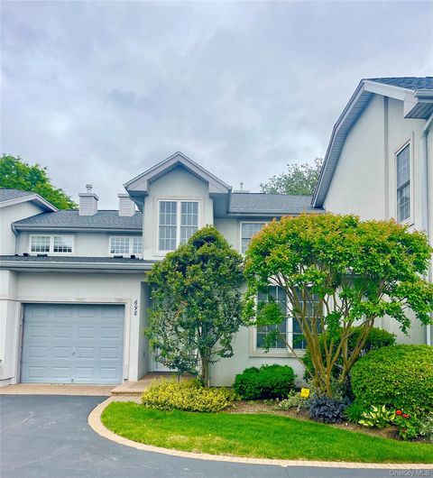 Photo of 698 Balfour Place Pl, Melville, NY 11747 (MLS # 1010408)