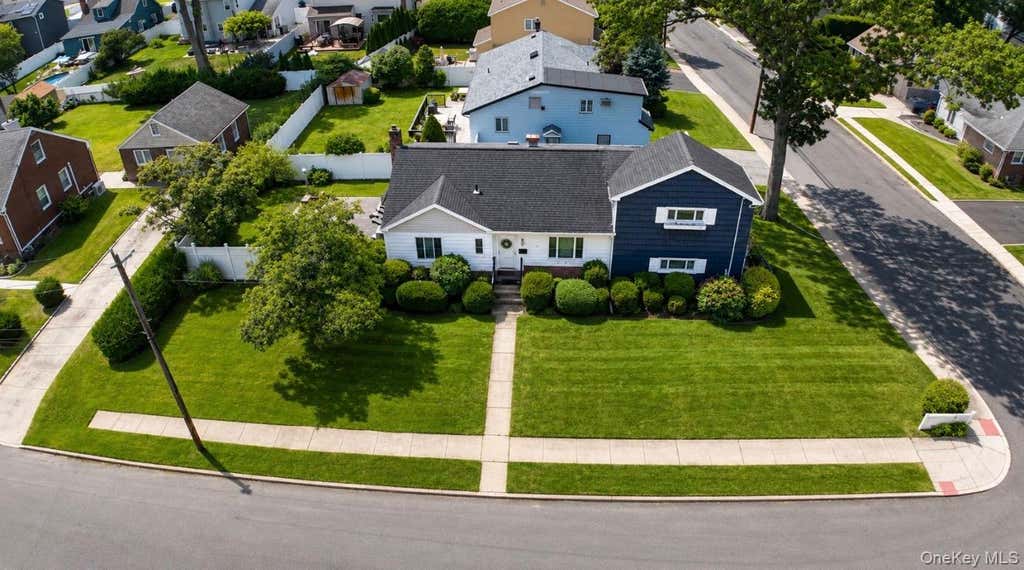 Photo of 1980 Cameron Avenue, Merrick, NY 11566 (MLS # 1032218)