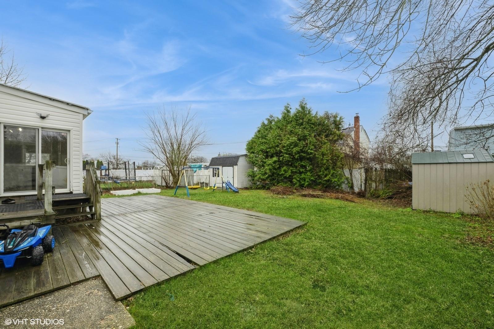 410 17th Street, West Babylon, New York image 26
