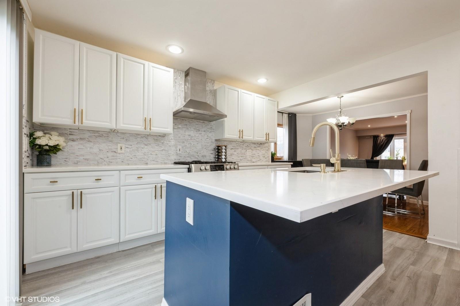 410 17th Street, West Babylon, New York image 9