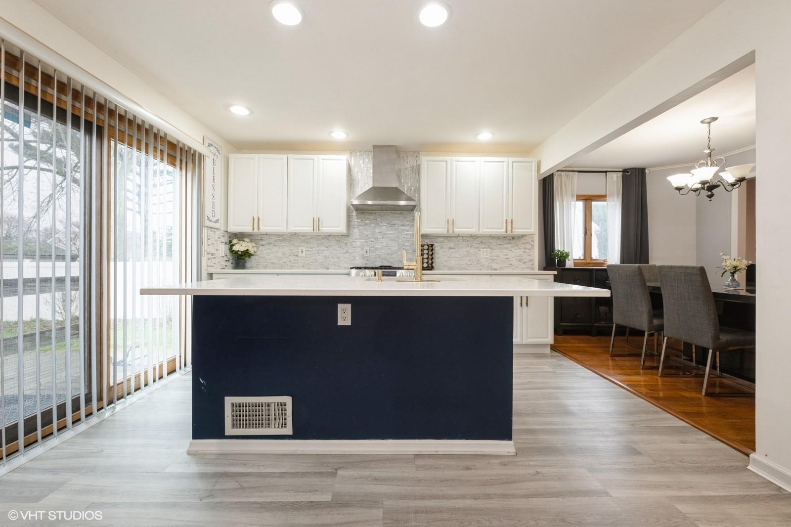 410 17th Street, West Babylon, New York image 8