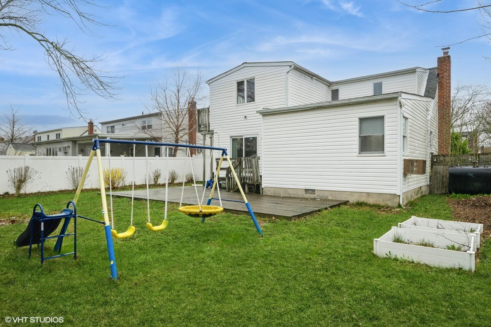 410 17th Street, West Babylon, New York image 29