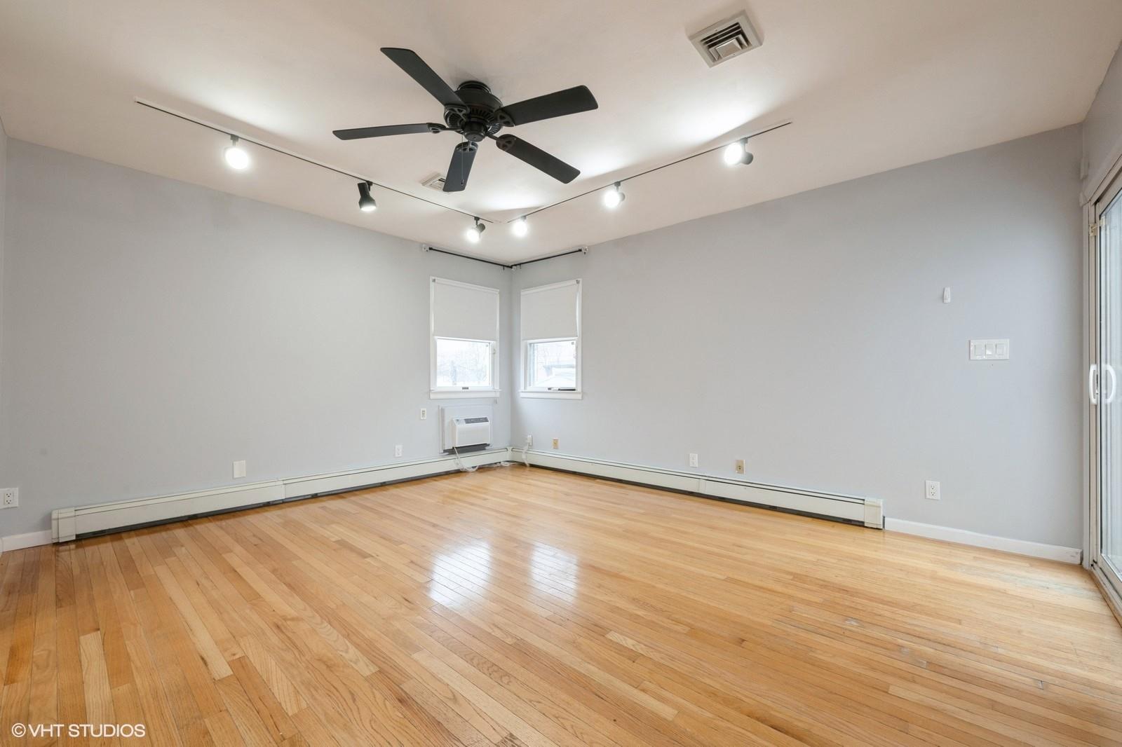 410 17th Street, West Babylon, New York image 10