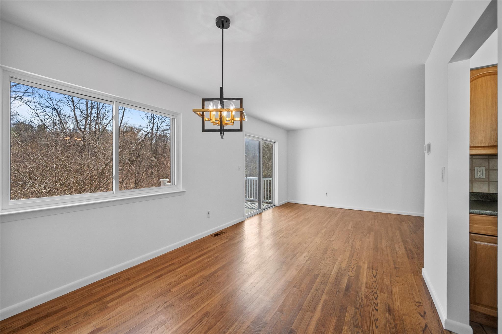 80 Park Drive, Mount Kisco, New York image 4