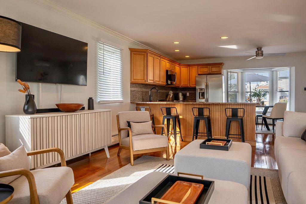 300 East Drive, Copiague, New York image 15