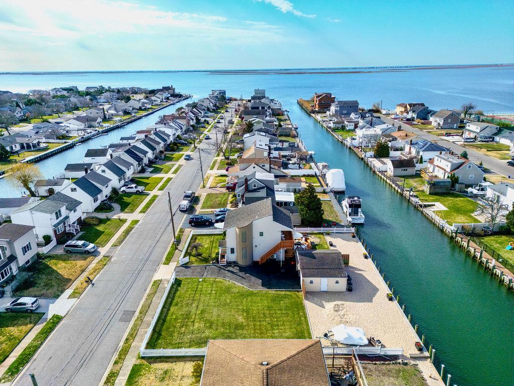 300 East Drive, Copiague, New York image 2