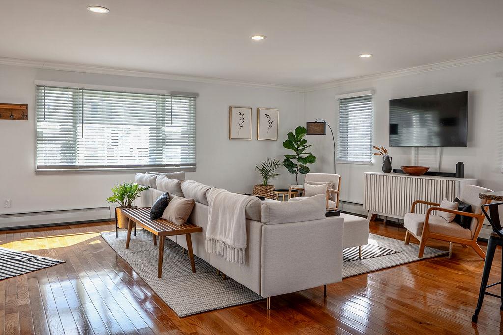 300 East Drive, Copiague, New York image 20