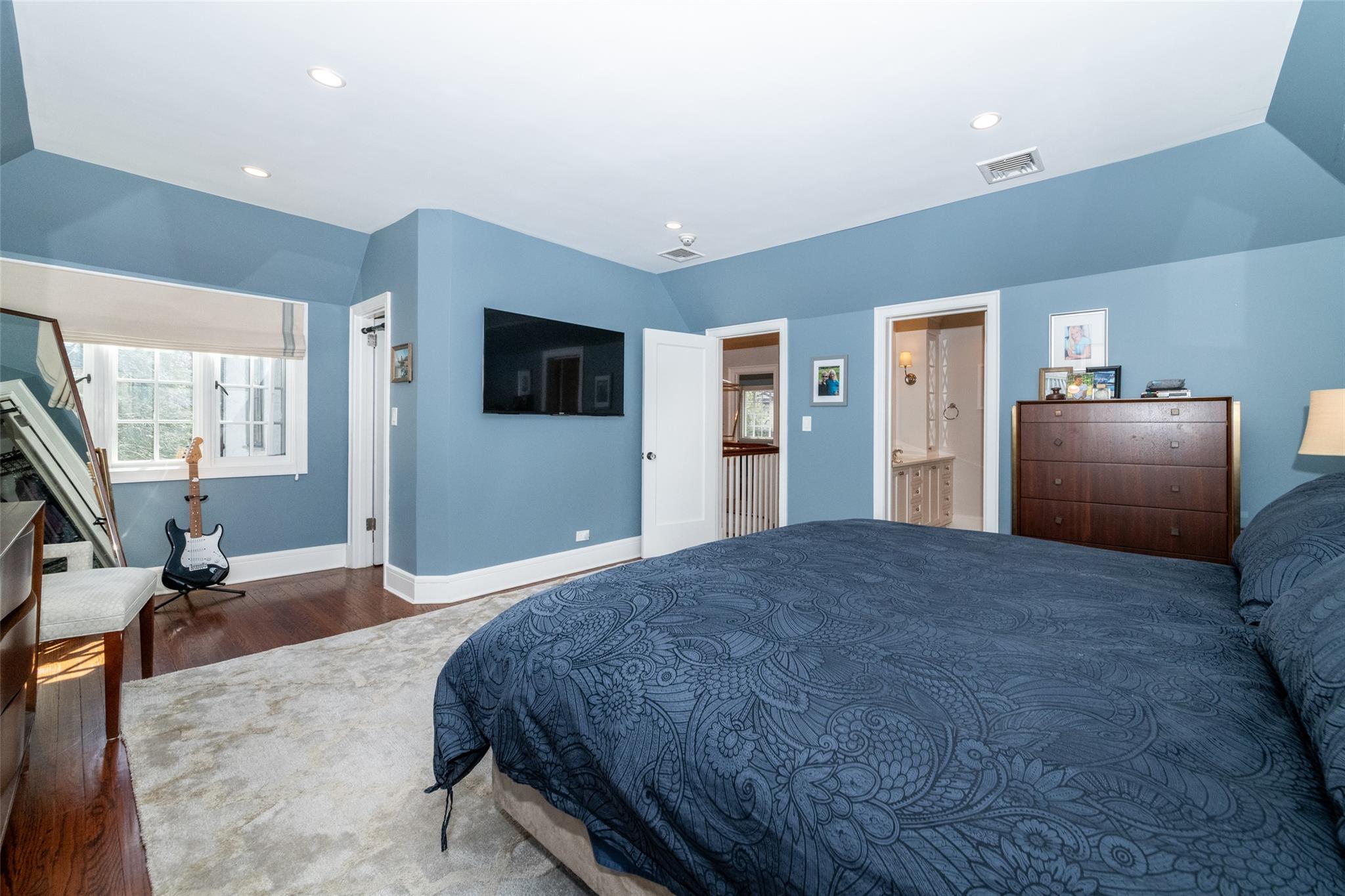 11 Knollwood Drive, Larchmont, New York image 24