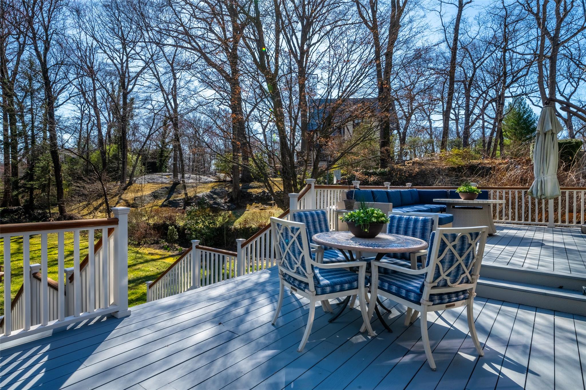 11 Knollwood Drive, Larchmont, New York image 22