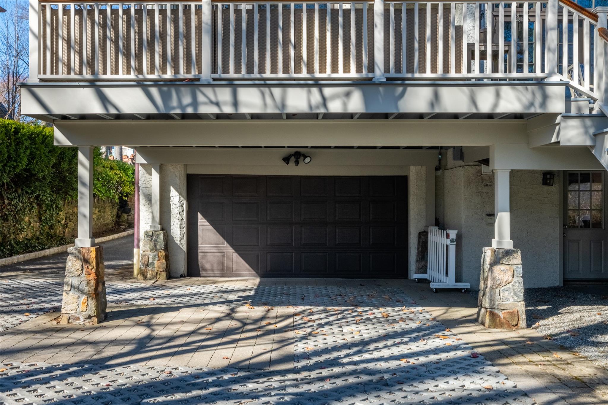 11 Knollwood Drive, Larchmont, New York image 43