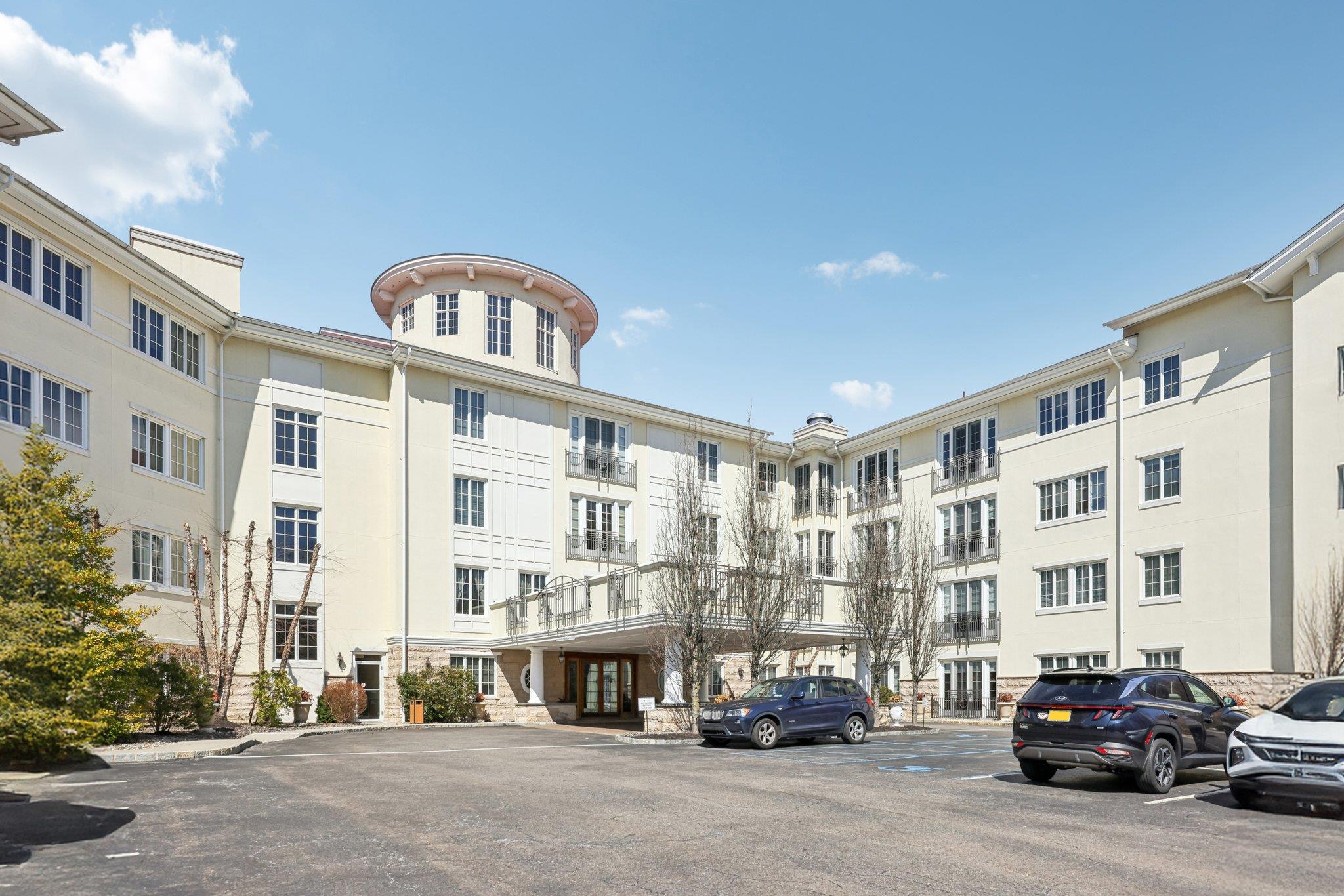 431 Trump Park, Shrub Oak, New York image 1