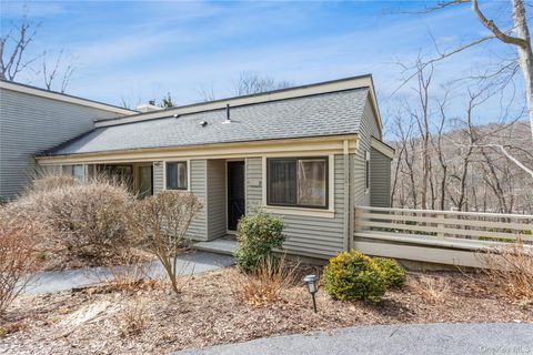 Condo For Sale - 29 Heritage Hills Hls #29D<br/> Somers, NY 10589