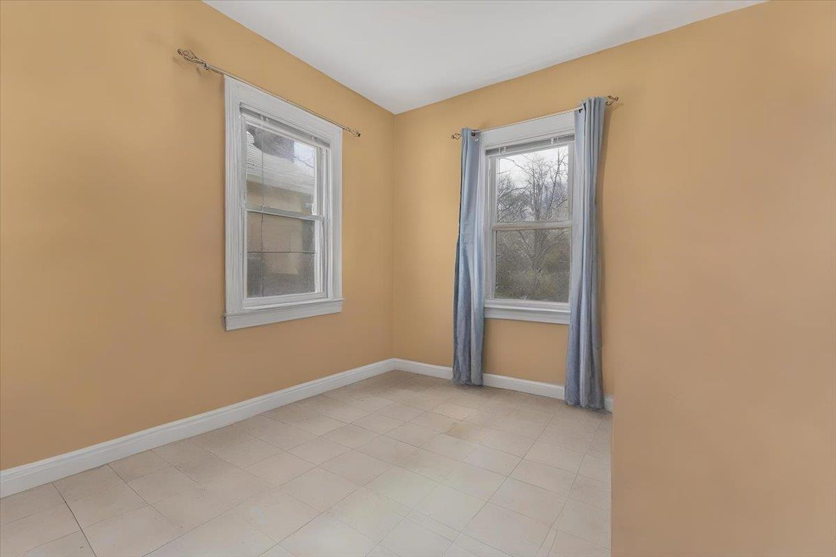 4425 W Edson Avenue, Bronx, Florida image 10