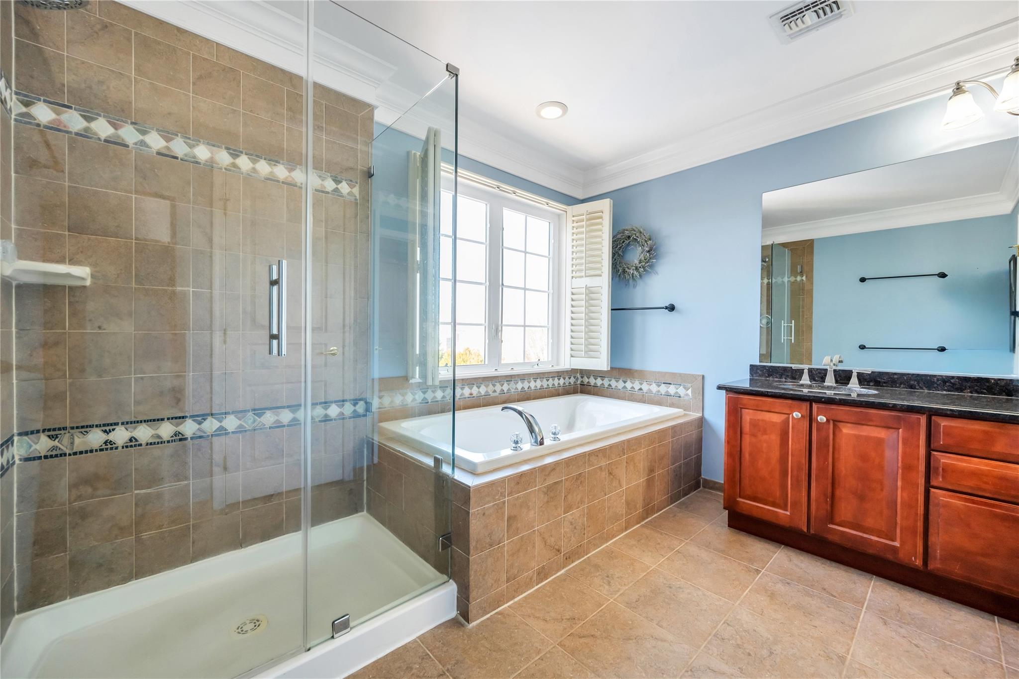 30 Woodstork Drive, Mount Sinai, New York image 21