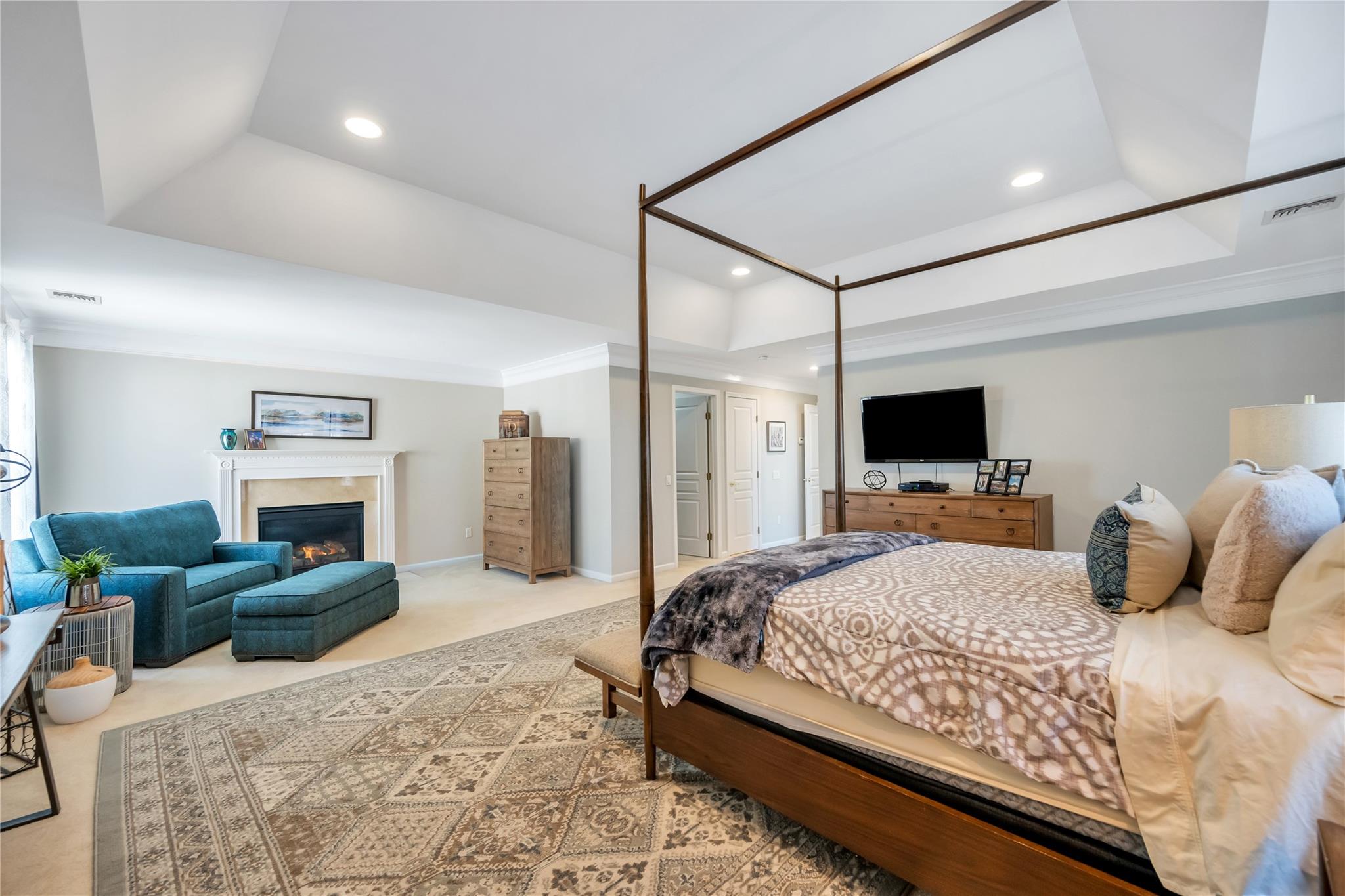 30 Woodstork Drive, Mount Sinai, New York image 18