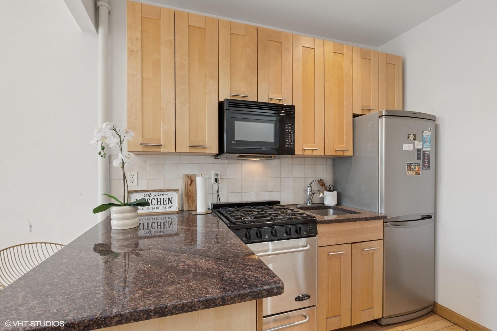 621 E 6th Street #7