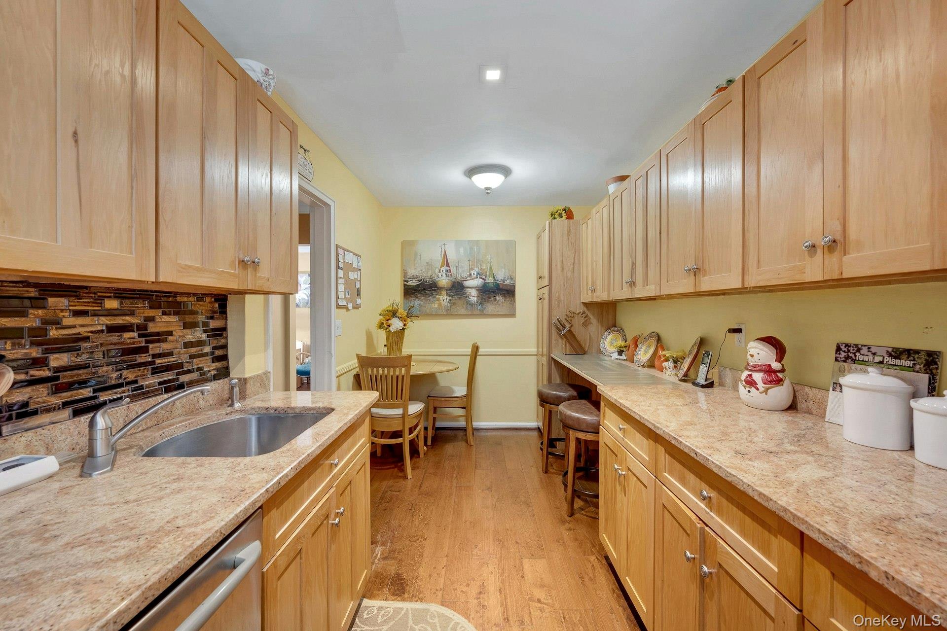 New Rochelle, New York 10801, United States, 3 Bedrooms Bedrooms, ,2 BathroomsBathrooms,Residential,Active,169565