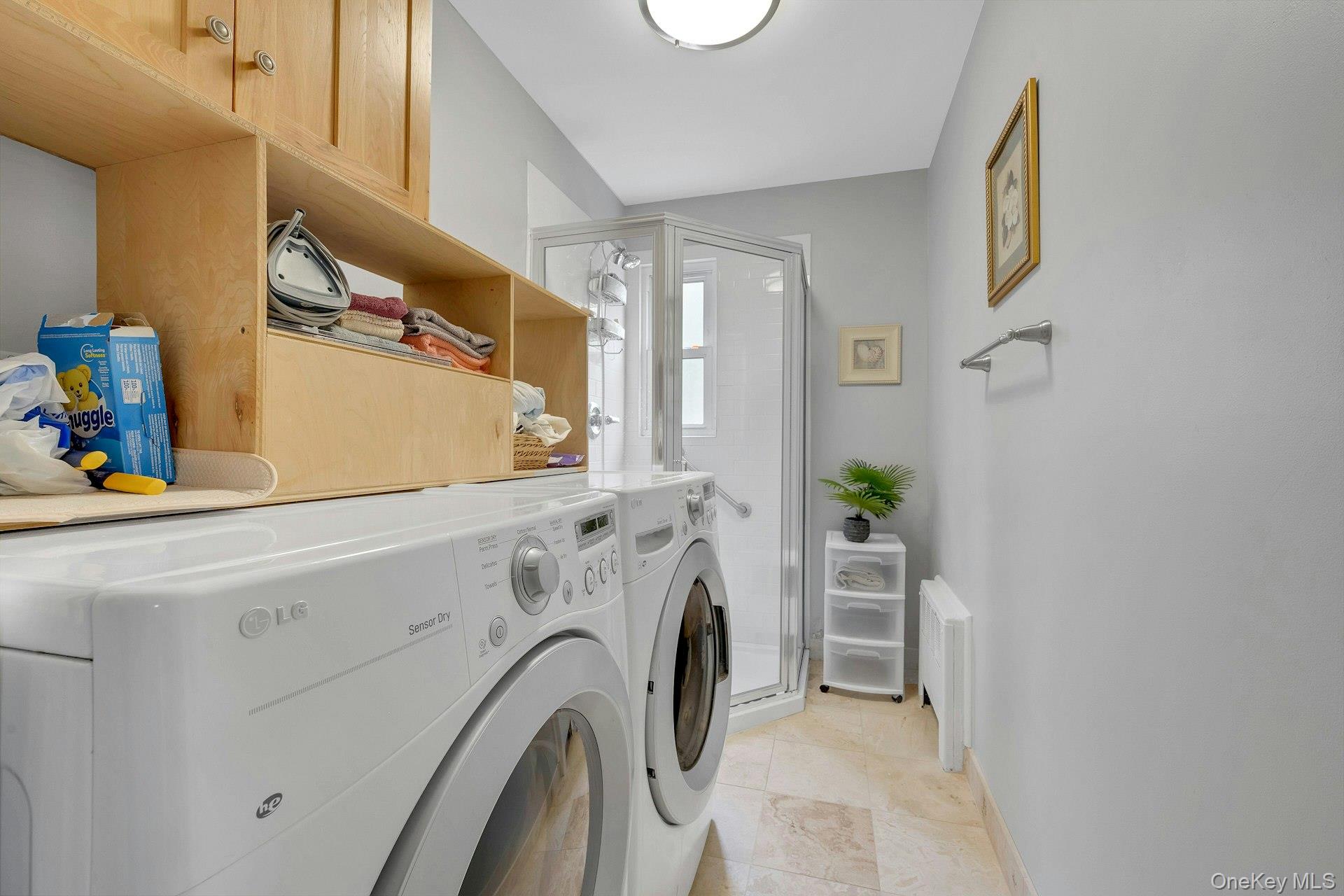 New Rochelle, New York 10801, United States, 3 Bedrooms Bedrooms, ,2 BathroomsBathrooms,Residential,Active,169565