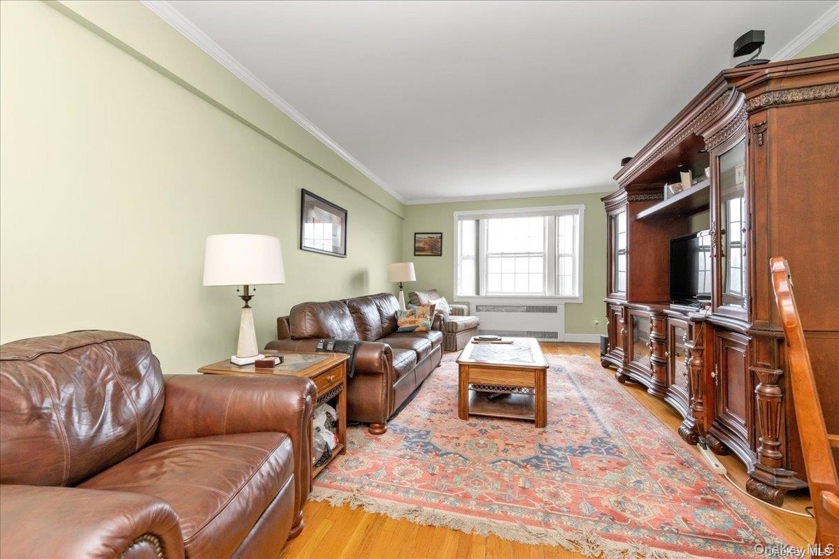 175-06 Devonshire Road 6O