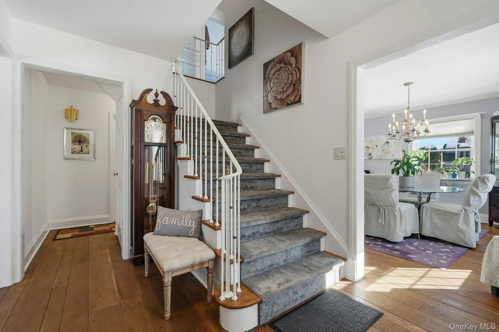 Photo of 6 Beverly Parkway, Freeport, NY 11520 (MLS # 961175)