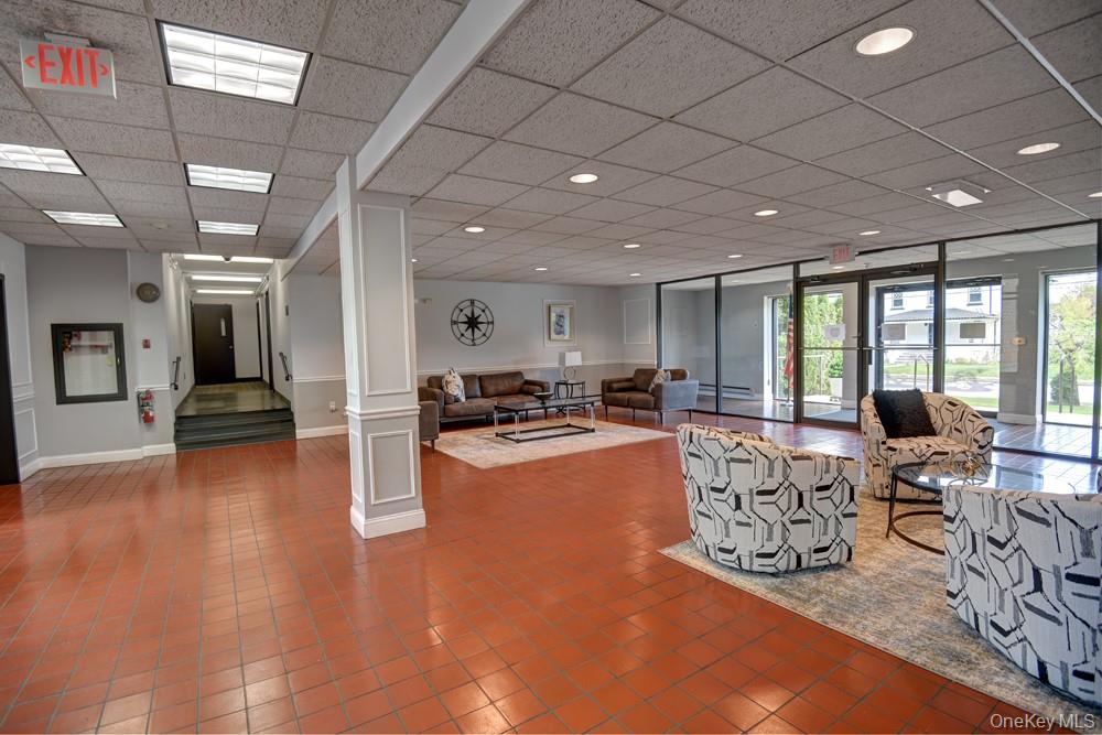 175 Maple Avenue 4I