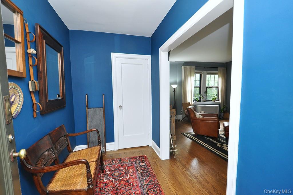 Scarsdale, New York 10583, United States, 1 Bedroom Bedrooms, ,1 BathroomBathrooms,Residential,Active,202848
