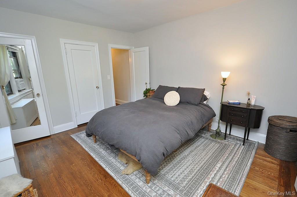 Scarsdale, New York 10583, United States, 1 Bedroom Bedrooms, ,1 BathroomBathrooms,Residential,Active,202848