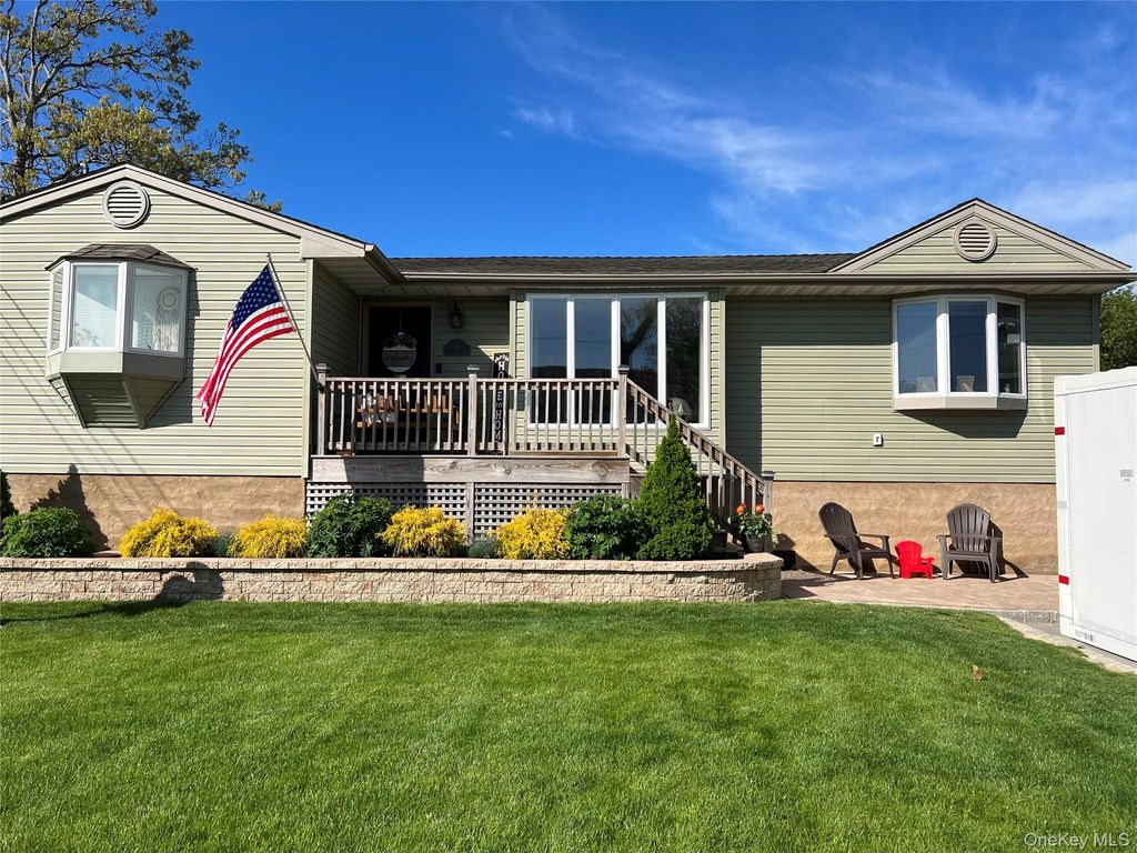 Photo of 15 Mallard Drive, Center Moriches, NY 11934 (MLS # 959558)