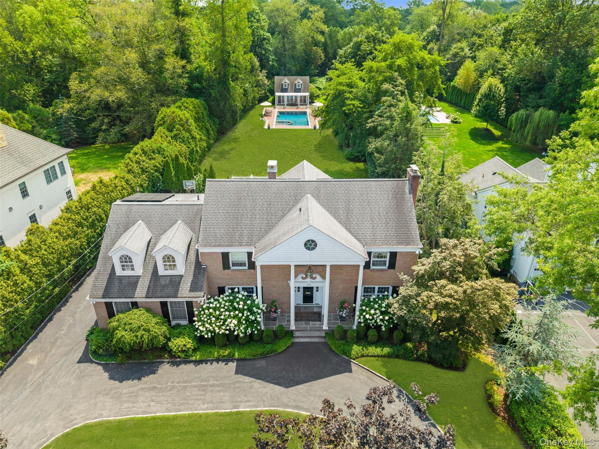 24 Cayuga Road