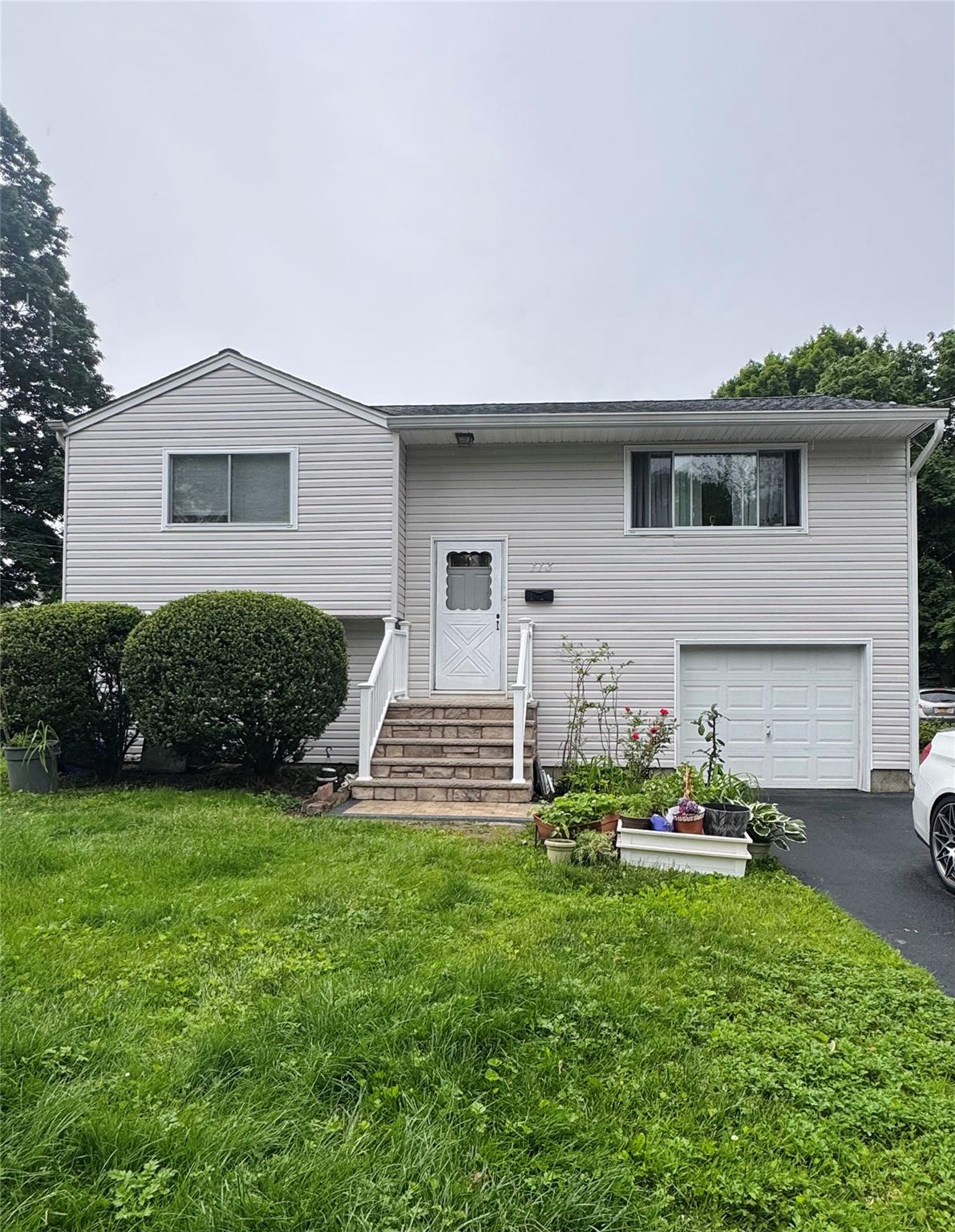 113 6th Avenue