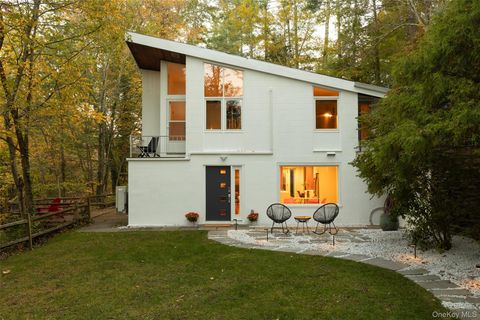 Tiny photo for 636 Zena Road, Woodstock, NY 12498 (MLS # 920440)