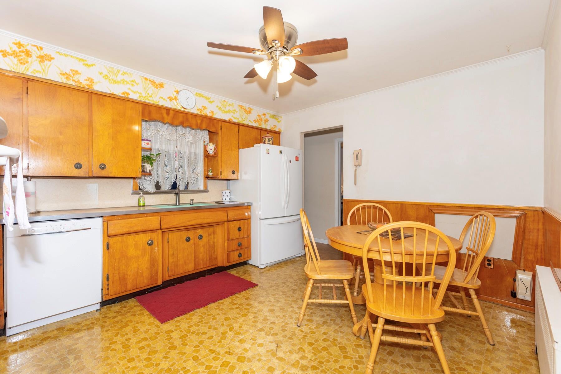 233 45th Street, Lindenhurst, New York image 6