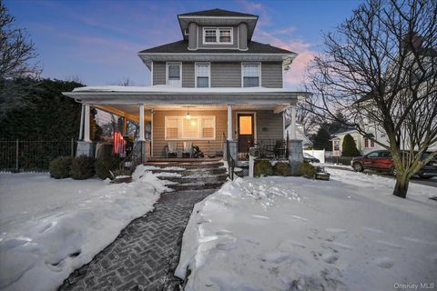 8405 112th Street Richmond Hill NY 11418