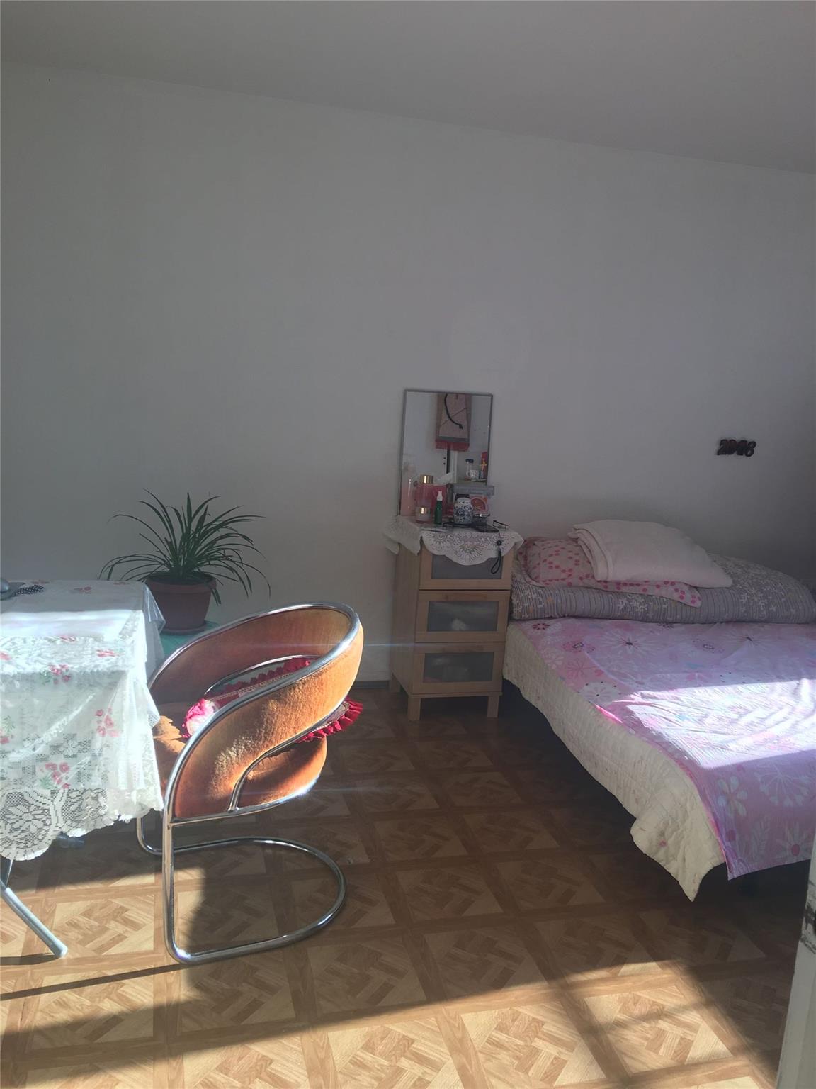 34-20 Parsons Blvd. 6V