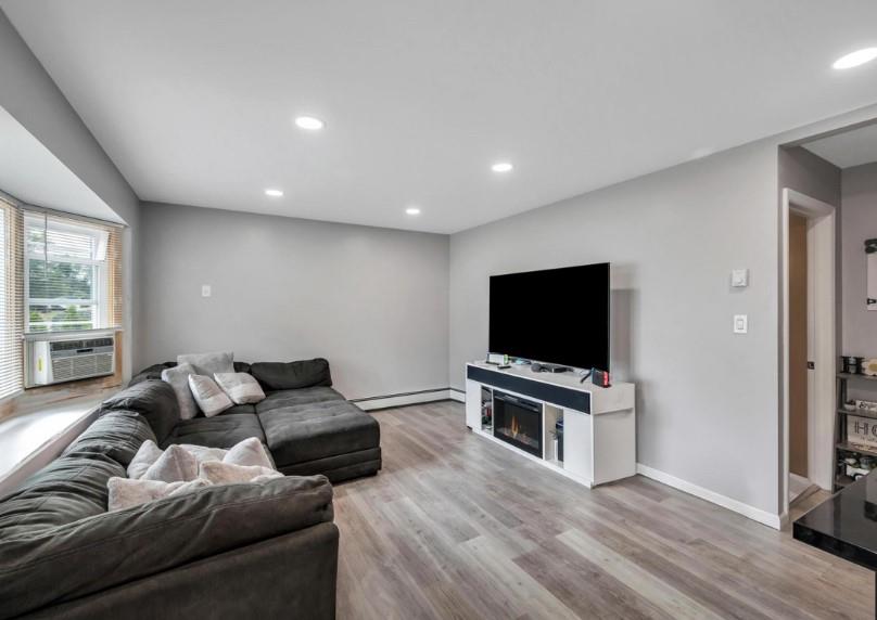 91 Valley Road, Levittown, New York image 2