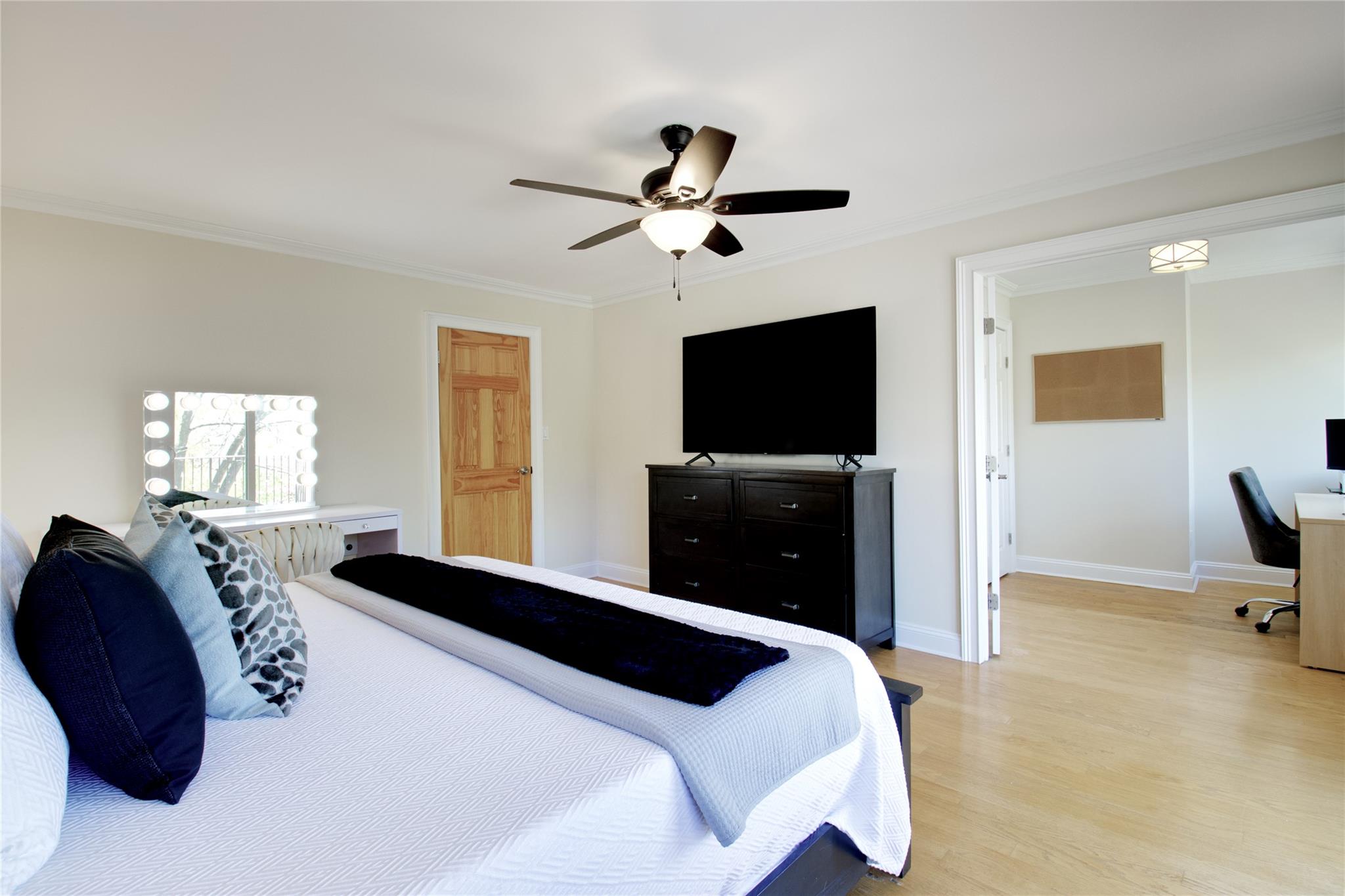 113 Harbour Lane, Bay Shore, New York image 17
