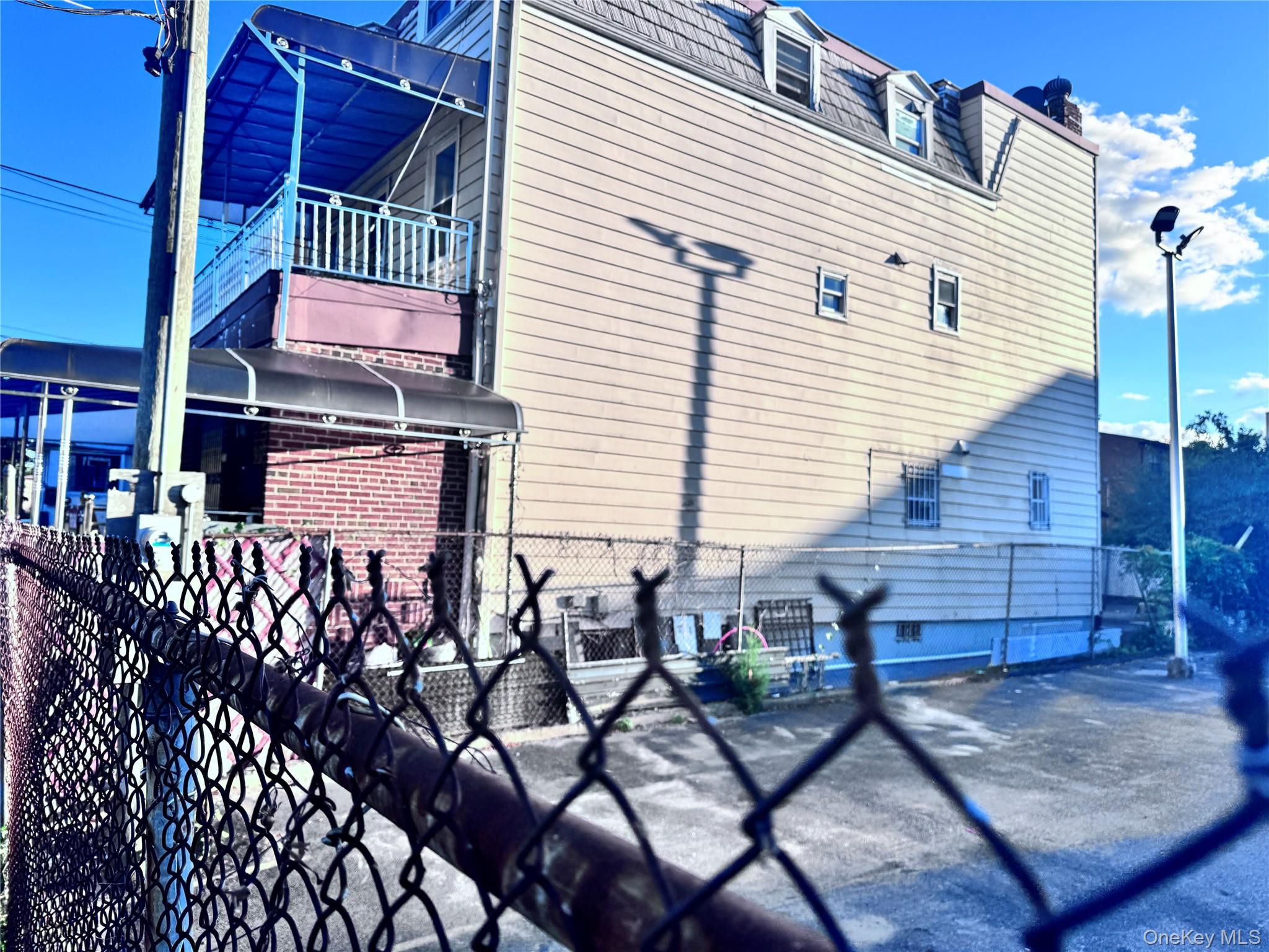 45-24 Burling Street