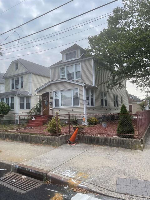 Homes For Sale - 167-02 118th Avenue<br/> Queens County, Jamaica, NY 11434