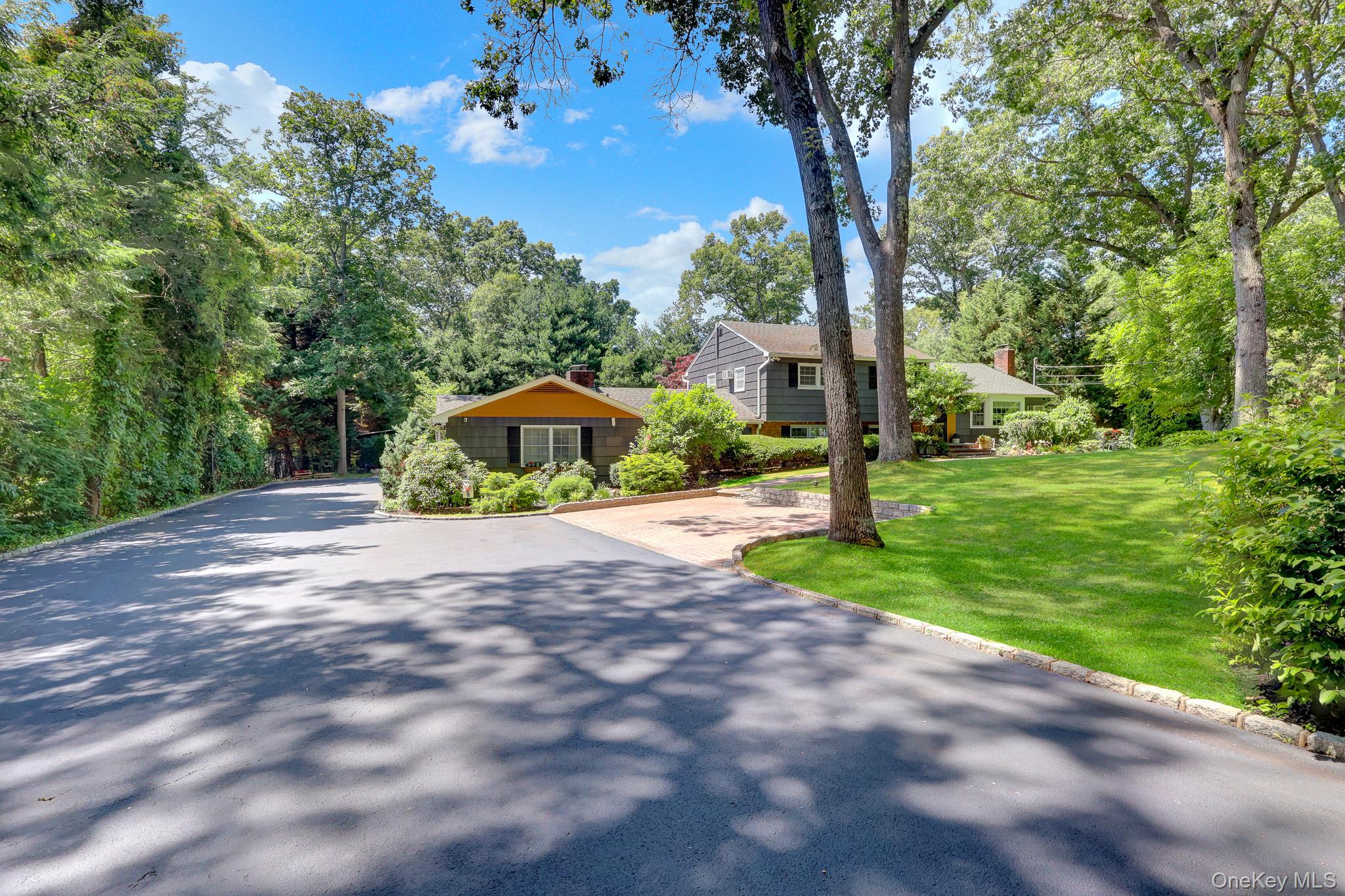 121 Old Field Road