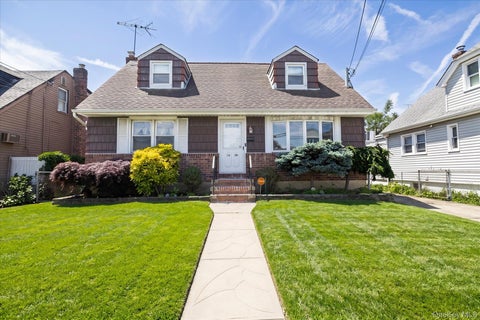 Photo of 1329 Globe Avenue, Elmont, NY 11003 (MLS # 1010268)
