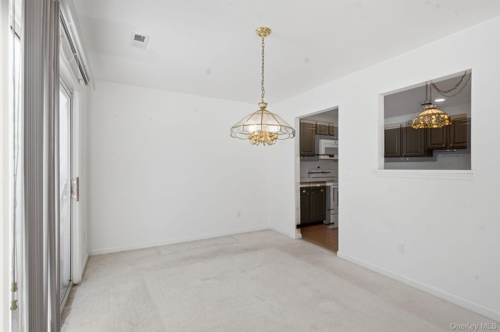 Photo of 39 Deer Crossing Drive, Fishkill, NY 12524 (MLS # 967233)