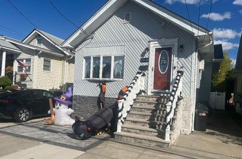 158-09 102 Street Howard Beach NY 11414