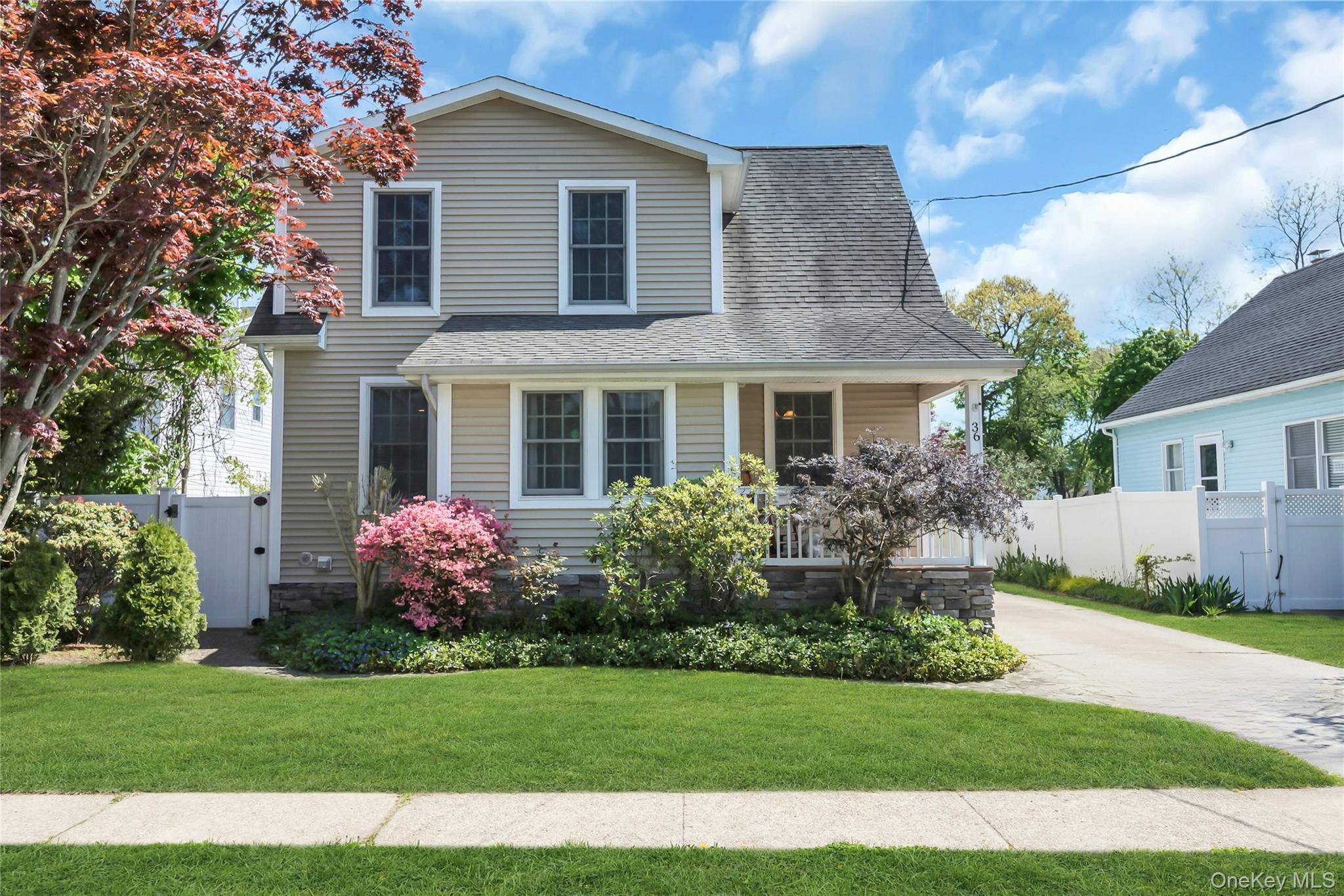 36 Richard Avenue